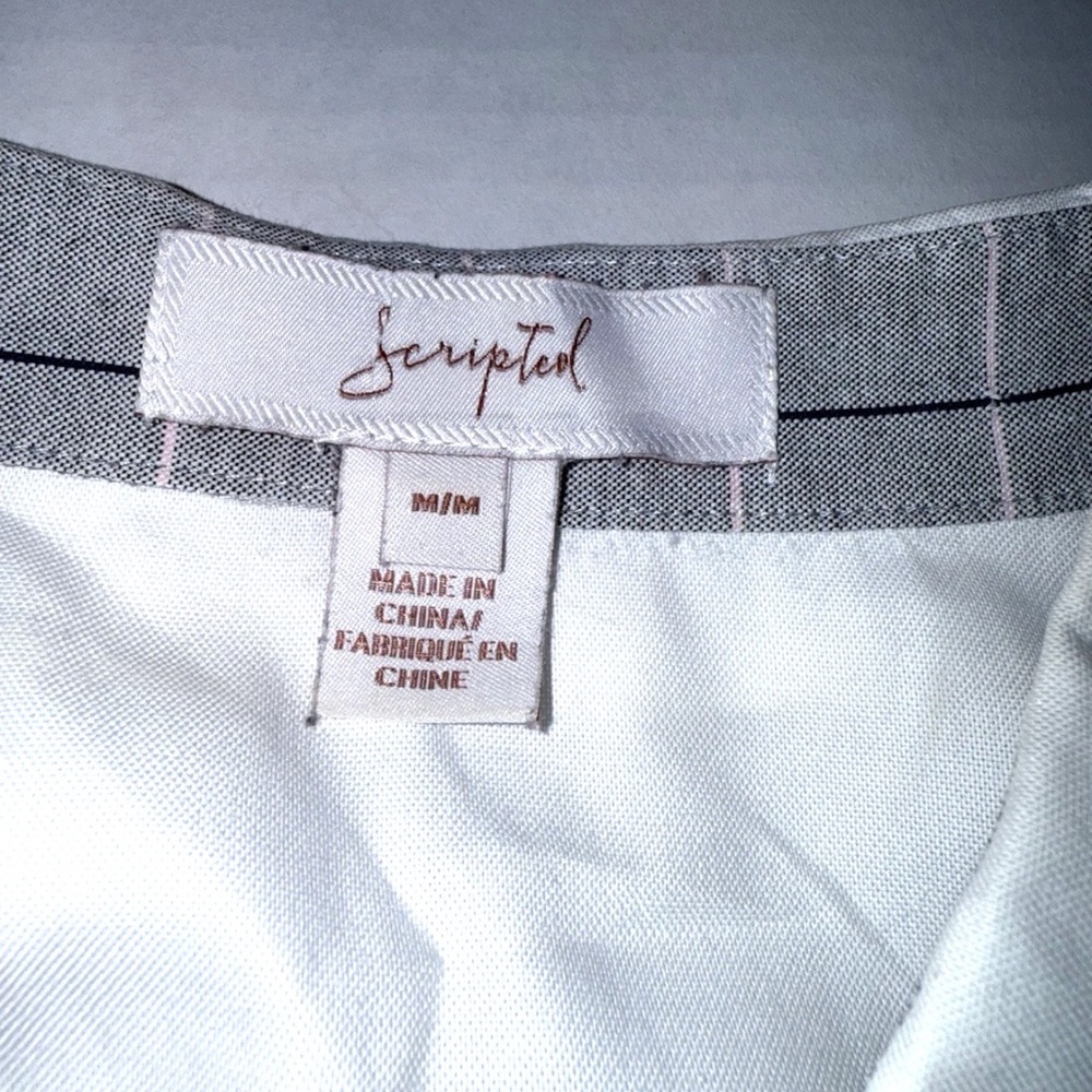 Scripted Asymmetrical 3/4 Button Down Pull Over C… - image 2